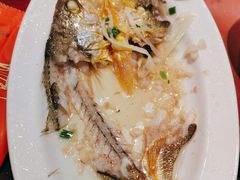 -鱼满舱.地标海鲜.正宗鲁菜(金沙滩店)
