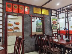 -湖南人家湘菜馆(镇江路店)