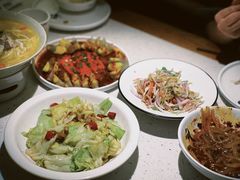 -江渔儿酸菜鱼·拔草餐厅(虎门君乐汇店)