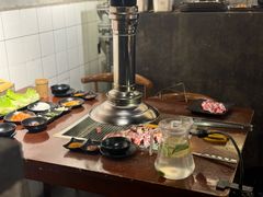-肉甲韩国木炭烤肉(新壹街1店)