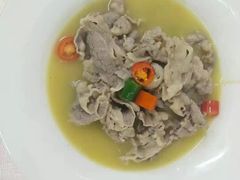 酸汤浸雪花肥牛-锦粤宫·精致粤菜(深圳北站店)