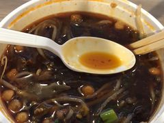 -荀记肉夹馍(三八家乐福店)