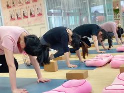 -爱尔乐美孕产瑜伽·普拉提