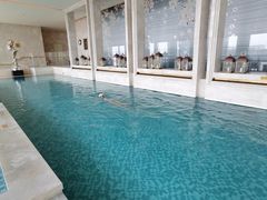 -成都华尔道夫酒店游泳池