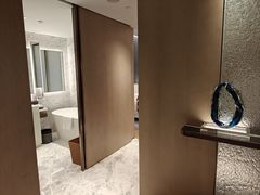 -深圳国际会展中心希尔顿酒店(前海华发冰雪世界店)