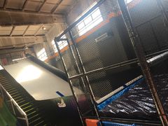 -嗨蹦Hi Boom蹦床工厂·蹦床公园