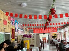 -何适山庄(水长城P2停车场店)