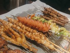 -三个大叔烤羊肉串·歌手驻唱·碳烤鲜肉(西三旗店)
