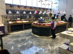 自助取餐区-茅庐川菜