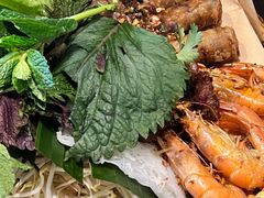 -大头虾越式风味餐厅(光明广场店)