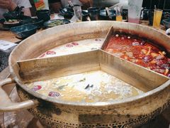 -湊湊火锅·茶憩(南京东路悦荟店)