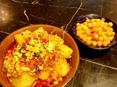 小土豆-巴四老城区炭火蛙锅(张江店)