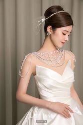 -Lady  Jane高端婚纱礼服馆