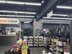 -迪卡侬(越秀公园店)