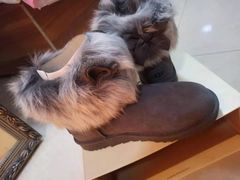 -UGG(燕莎奥特莱斯购物中心店)