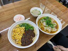 -耙豌豆重庆小面