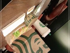 -星巴克臻选(南京金茂览秀城店)