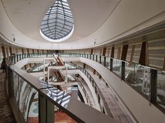 -上海滴水湖皇冠假日酒店