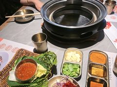-草家酱蟹炭火烤肉店(珲春南路一店)
