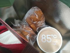 -85度C(生甜甜圈研究工坊·上海平凉店)