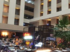 -朗丽兹自助餐厅