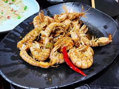 -沪小胖小龙虾(淮海中路旗舰店)