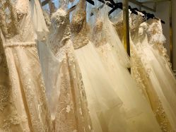 点击看大图 -拉瑞娜LaReine婚纱礼服高级定制