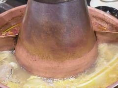 -果松木炭酸菜铜火锅·外婆参鸡汤