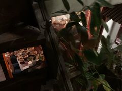 -Cuc Gach Quan Restaurant