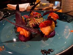 煎虾配紫薯泥薯片及姜味柠檬汁-AZUL by FUEL蓝色·法式酒馆(琶醍店)