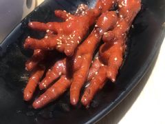 连骨头都不剩的鸡爪-佬肥猫(周浦万达店)