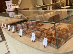 -VERIE BAKEHOUSE