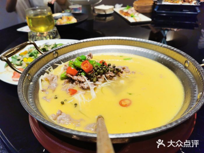 四季小馆·潤·中国菜(越秀公园店)酸汤肥牛图片