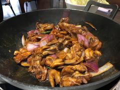 -胡须佬鸡煲四季火锅店(石厦西村直营店)