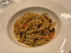 -龙虾酒吧扒房(宁波香格里拉店)