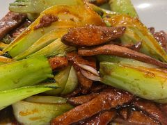 菜梗炒猪肝-菲乐餐厅(三十年经营·湖滨路店)