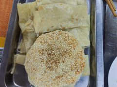 油饼半张-教师之家赵家羊汤馆(东青龙街店)