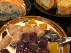 紫薯芋圆仙草奶冻-Let's Taipei 非常烘焙(太古里店)