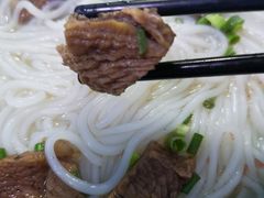 -一品郑记重庆牛肉米线馆(东泰路店)