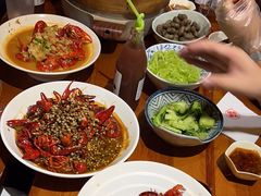 -琥珀老六龙虾(四里河店)