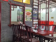 -湖南人家湘菜馆(镇江路店)
