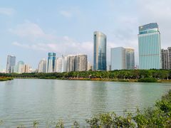 -万绿园
