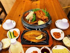 -喇喇排骨火锅·传统韩式脊骨汤(望京西园总店)