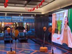 -桔子酒店(上海西藏北路地铁站店)