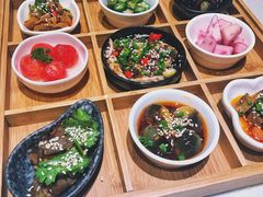 九宫格玲珑前菜-新仙清汤牛腩(铜锣湾店)