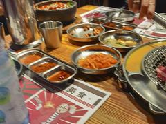 -青瓦炭韩潮烤肉(花园道店)