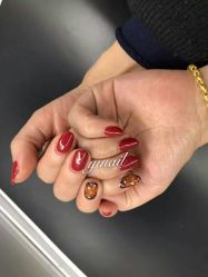 -逸日式美甲美睫工作室