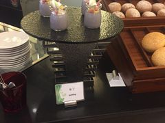 -亮马河饭店翠雅咖啡厅