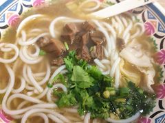 -鑫花溪牛肉米粉(人民广场店)