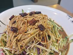 -小柒家第一锹东北菜(城关店)
